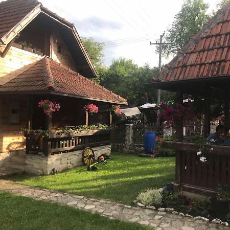 Mokrogorski Kutak 모크라 고라 외부 사진